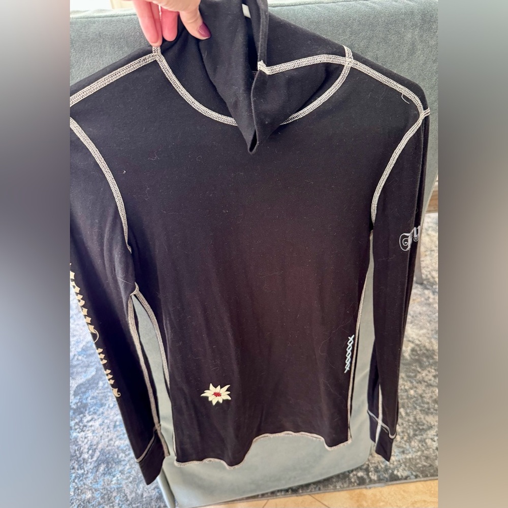 Alp-n-Rock 'Ski in Heaven' / 'Let it Snow' Black Long Sleeve Short